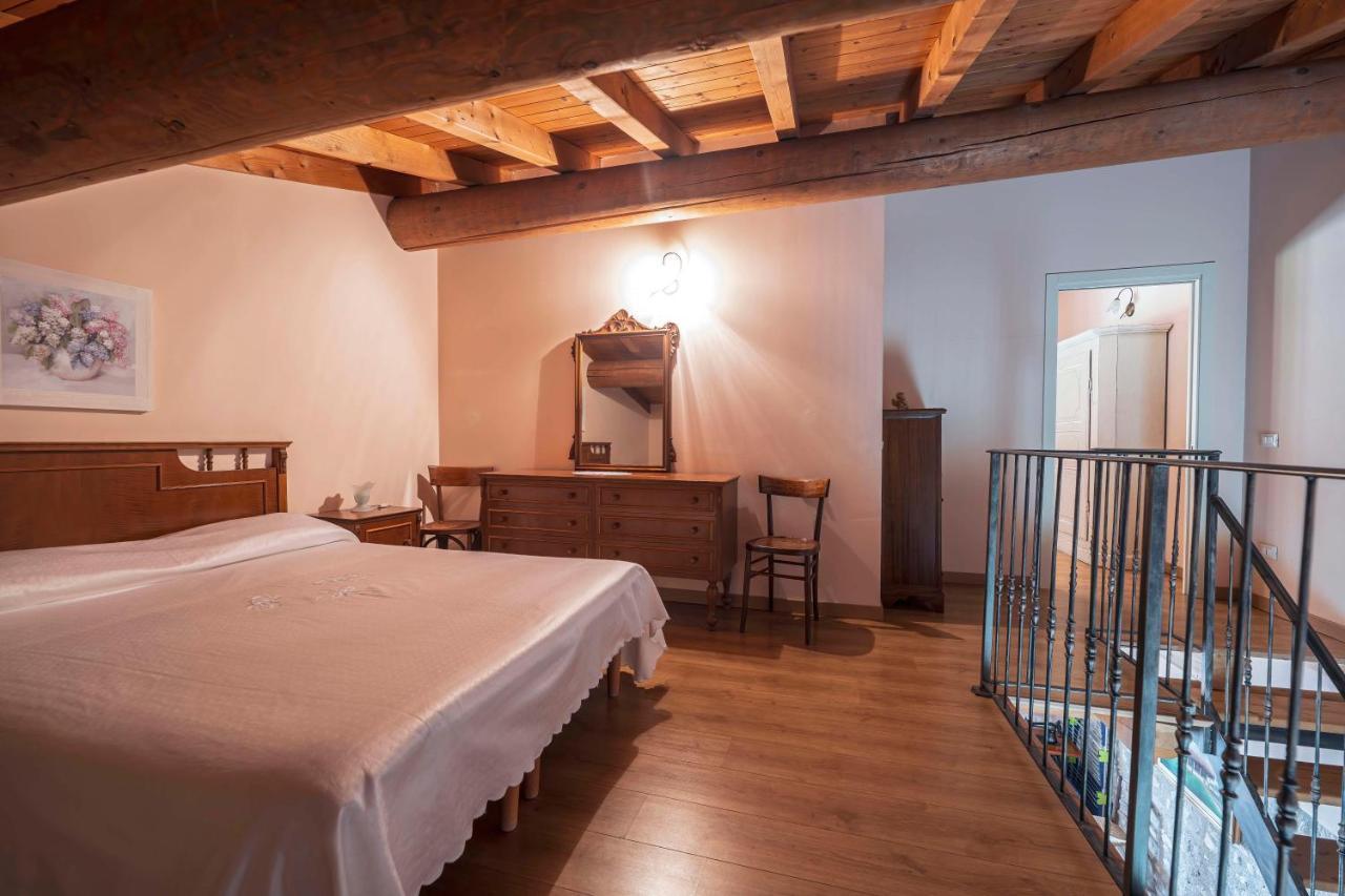 Fenil Conter Cottage & Suite Pozzolengo Bagian luar foto