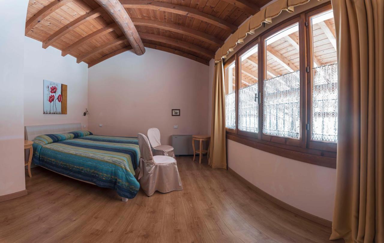 Fenil Conter Cottage & Suite Pozzolengo Bagian luar foto