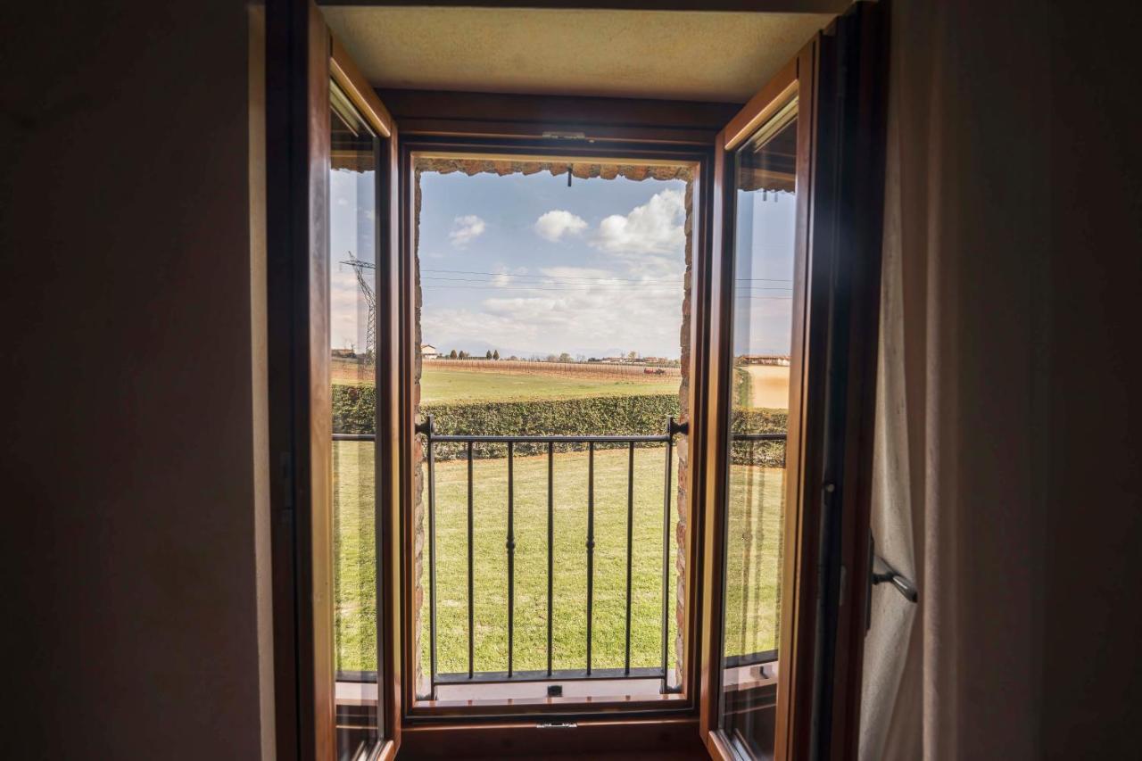 Fenil Conter Cottage & Suite Pozzolengo Bagian luar foto